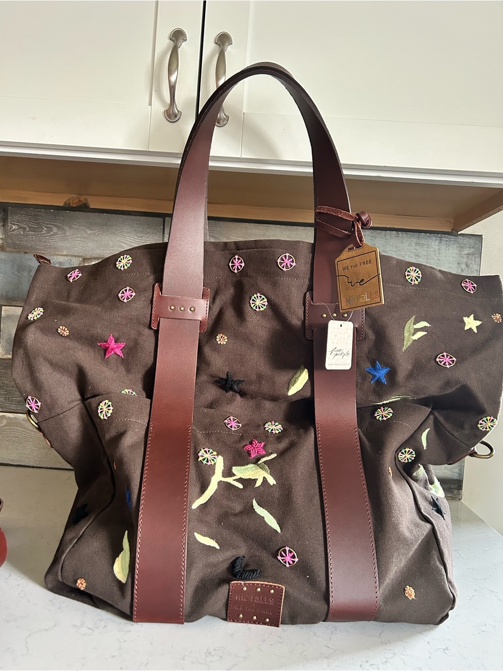 NWT We The Free x The Falls Long Weekend Bag in Olive - Picture 9 of 16